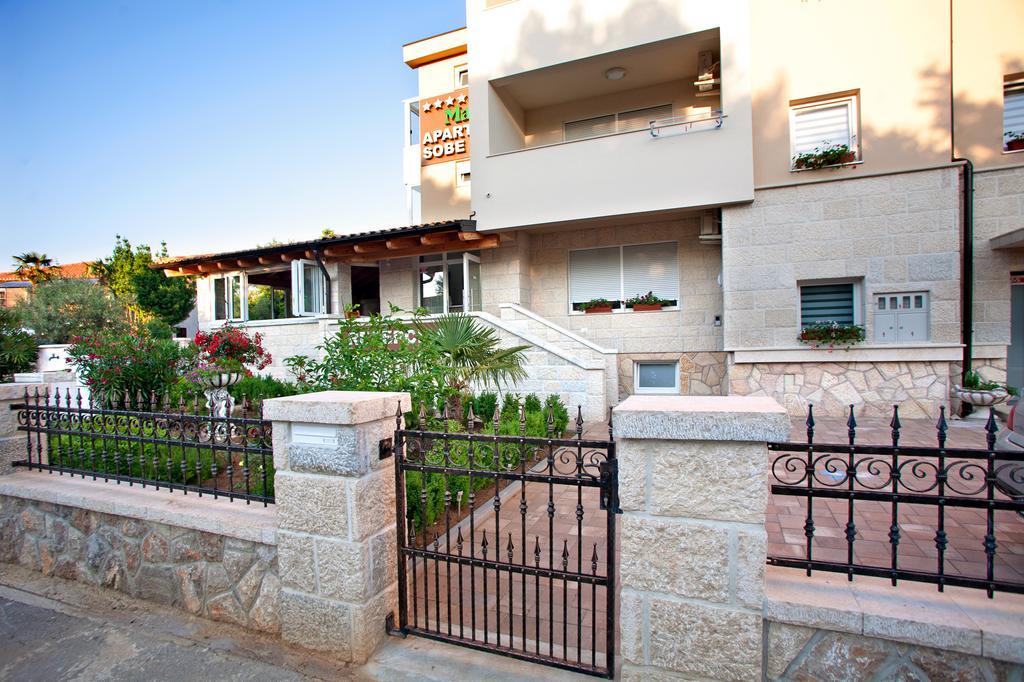 Apartments Maslina I Nijvice Zewnętrze zdjęcie