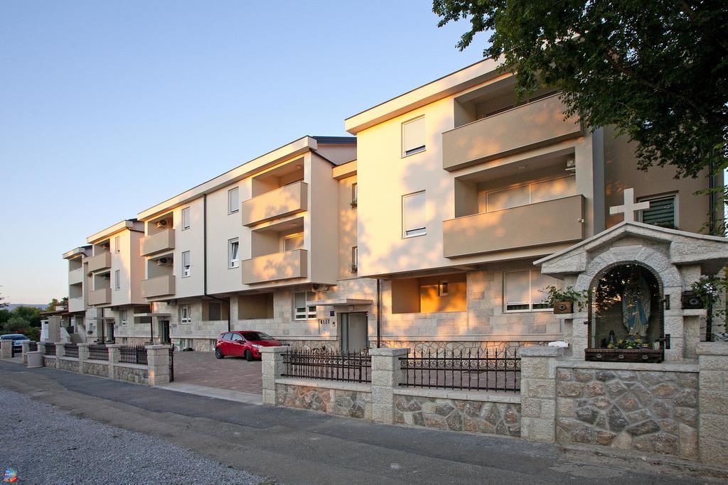 Apartments Maslina I Nijvice Zewnętrze zdjęcie